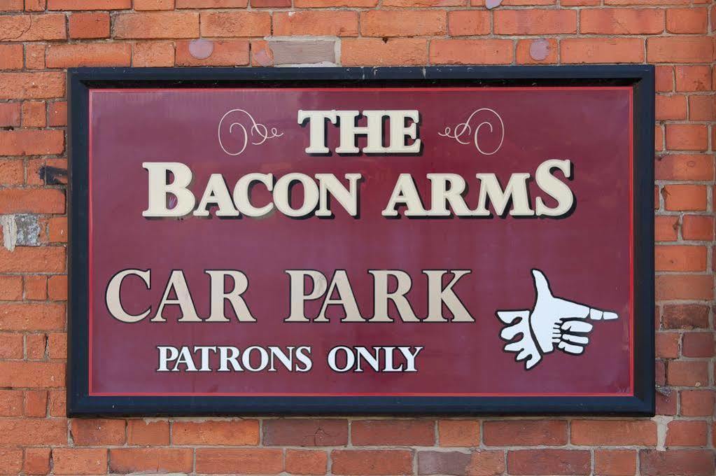Отель Bacon Arms, Newbury Ньюбери Экстерьер фото